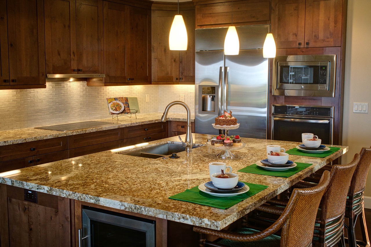 Why you should get professional help with kitchen cabinet refinishing